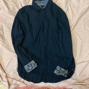 Long sleeve dress shirt